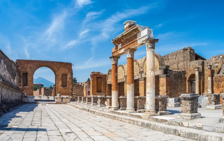 Ruines anciennes de la ville de Pompéi